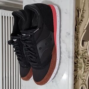 Saucony x Raised by Wolves (Feral Child) Jazz 81 Size 10